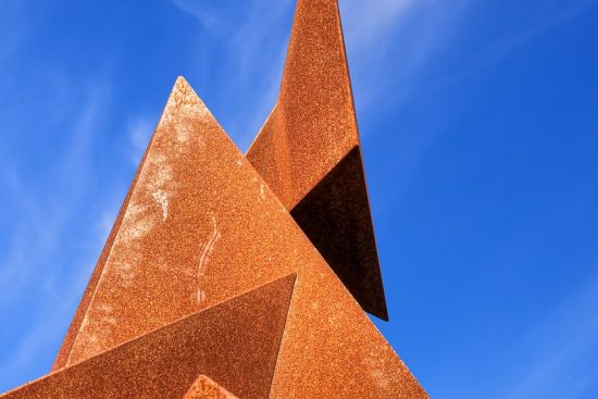 découvrez l'univers fascinant des sculptures, un art intemporel qui donne vie à la matière. explorez les différentes techniques, styles et artistes qui transforment la pierre, le métal et d'autres matériaux en œuvres d'art uniques. inspirez-vous des créations innovantes et plongez dans l'histoire de la sculpture à travers les époques.